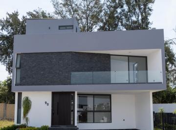 Casa de 3 habitaciones, Zapopan · Residencia Nueva en Valle Imperial