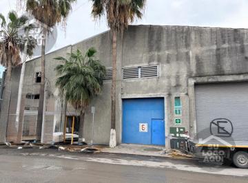 Bodega comercial · 1480m² · 4 Estacionamientos · Bodega en Renta Cercana Av Ruiz Cortines y Miguel Alemán