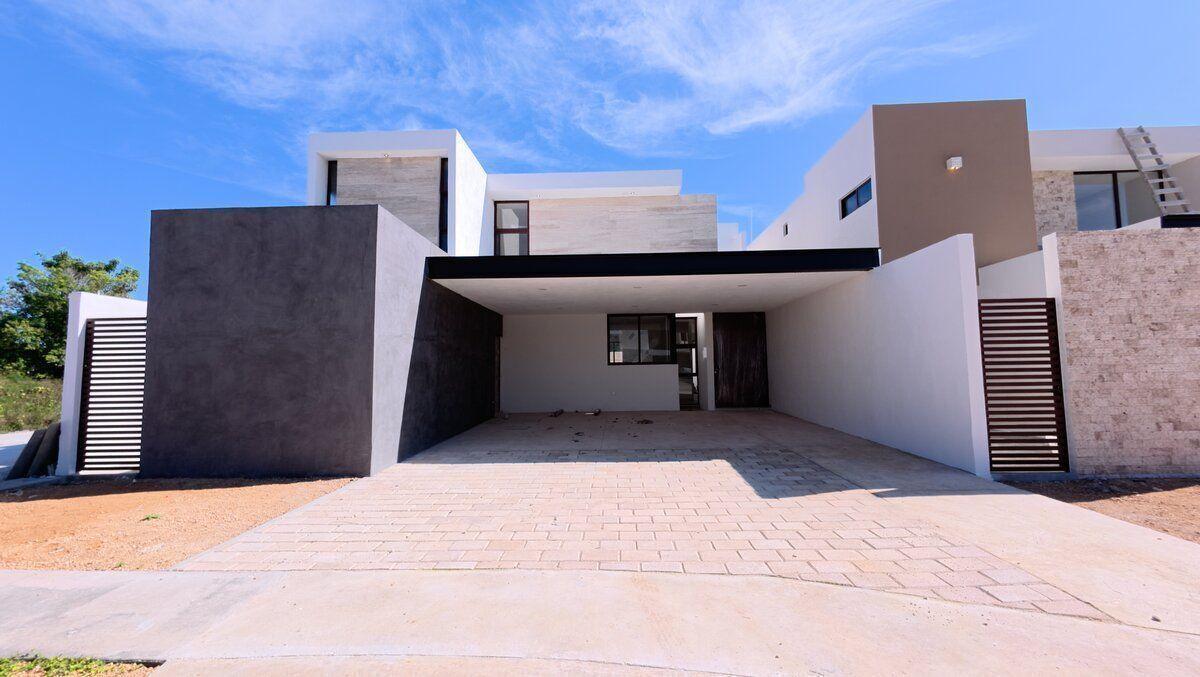 House in Parque Natura Residential Development