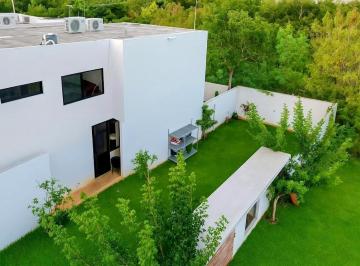 Casa · 3 Recámaras · 2 Estacionamientos · Bonita Casa Amueblada en Temozón Norte