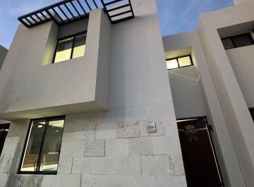 Casa · 142m² · 3 Recámaras · 2 Estacionamientos · Casa Nueva en Renta, en Zibatá.