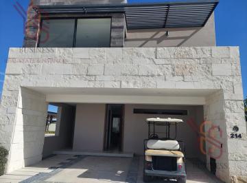Casa · 222m² · 3 Recámaras · 2 Estacionamientos · Oportunidad Única! Casa Nueva Moderna con Acabados de Excelente Calidad! Ubicación Privilegiada!