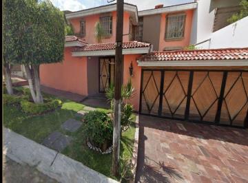 Casa de 3 habitaciones, Zapopan · Casa en Venta en San Wenceslao Zapopan