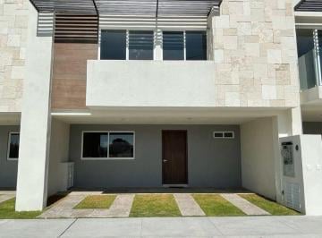 Casa · 191m² · 3 Recámaras · 2 Estacionamientos · Exclusiva Casa Nueva en Trojes de Alonso Norte Aguascalientes!