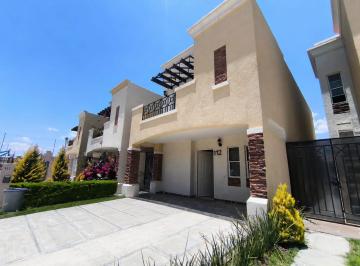 Casa · 100m² · 3 Recámaras · 2 Estacionamientos · Casa en Venta en Residencial