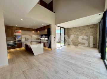 Casa de 4 habitaciones Venta MN 13,190,000 · Casa Venta Altozano