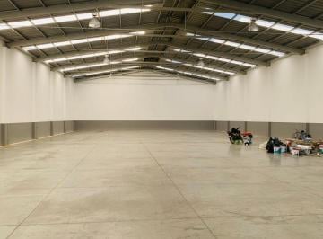 Bodega comercial de 4 habitaciones, León · Bodega de 1518 m² con Oficinas y Entrada Para Trailer