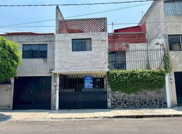 48800b50e74f2b156d1d63fa5c393c1e1ae081bbcf30bf11d6ef159e78b6fa0a · Venta Casa / Heroes de Churubusco / Amplios Espacios