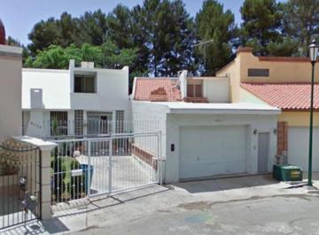Casa de 2 habitaciones, Juárez · Casa en Venta en Jardines Senecú, Juárez, Chihuahua