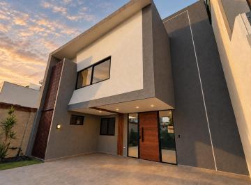 Casa · 352m² · 4 Recámaras · 2 Estacionamientos · Casa en Venta en Lomas de Angelopolis II, San Andres Cholula Puebla