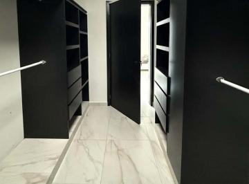 Casa · 172m² · 4 Recámaras · 2 Estacionamientos · Casa 4 Recámaras | Lomas de La Rioja
