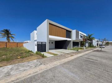 7d7ba38487835b6a7e5b91a80883b6b04a610041f7921f8f84cf5263b5b46345 · Casa en Venta en Veracruz con Alberca en Fracc. Punta Tiburón