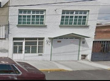Casa de 4 habitaciones, Toluca · Casa en Venta en Colonia Cinco E Mayo Toluca Estado de Mexico