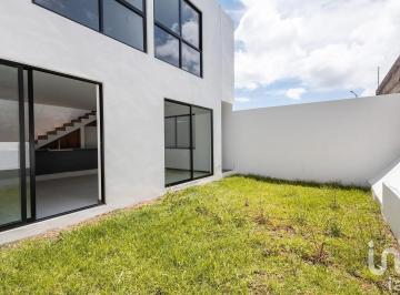 Casa · 185m² · 3 Recámaras · 2 Estacionamientos · Casa Nueva en Haras Puebla | 185 m² y 4 Baños