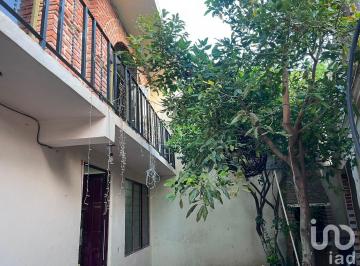 Casa · 300m² · 3 Recámaras · 2 Estacionamientos · Se Vende Casa a 5 Minutos de Carretera México Texcoco