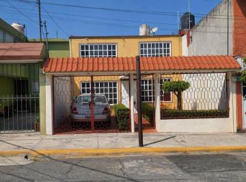 Casa · 126m² · 4 Recámaras · 1 Estacionamiento · Casa Sola en Venta en Izcalli Ecatepec, Ecatepec de Morelos, México