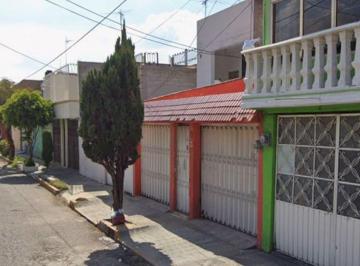 Casa en Venta de 4 habitaciones  · Casa en Venta Jardines de Morelos Ecatepec Estado de México