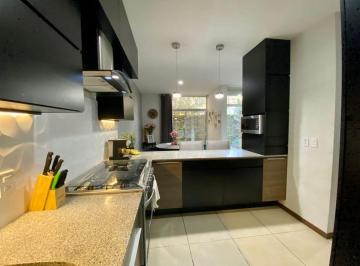 Casa de 3 habitaciones, Zapopan · Casa en Venta en Coto por Plaza San Isidro