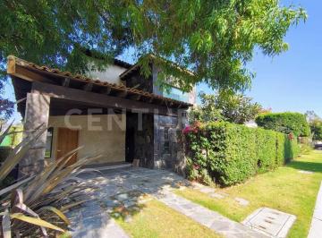 Casa · 290m² · 3 Recámaras · 2 Estacionamientos · Casa Residencial en Renta, La Querencia, Zerezotla, Cholula, Puebla