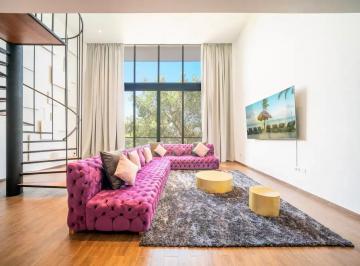 Departamento · 200m² · 2 Recámaras · 1 Estacionamiento · 2 - Bedroom Loft Steps From 5th Ave, Playa del Carmen