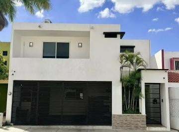 1 · Casa en Venta de 3 Habitaciones Dentro de La Ciudad, Equipada y con Seguridad