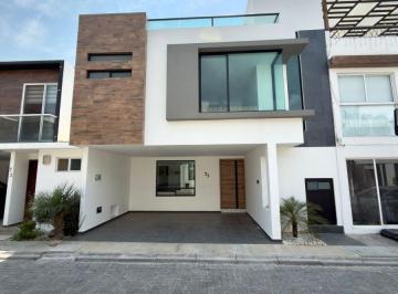 Casa de 3 habitaciones, San Pedro Cholula · Casa en Venta Nueva en San Pedro Cholula Atrás de Plaza San Diego