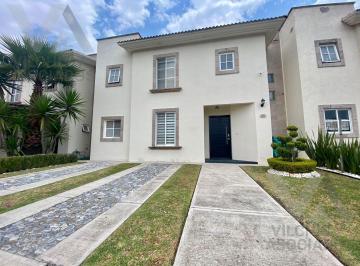 Casa de 3 habitaciones, Metepec · Casa en Venta en Villa Romana, Metepec