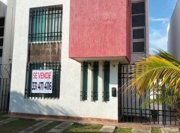 Casa en condominio de 3 habitaciones, Puerto Vallarta · Coto Banus Tercera Sección, Vendo Casa Amueblada en Excelente Estado
