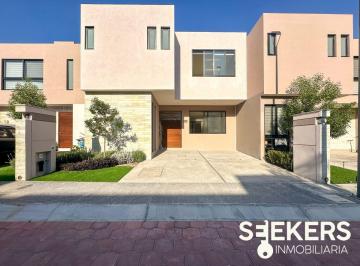 Casa en condominio de 3 habitaciones, Querétaro · Casa en Venta en Lomas del Marqués, Querétaro | 3 Recámaras | Recámara en Pb | 171 m² Terreno