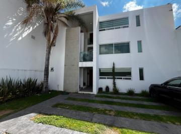 Departamento · 166m² · 3 Recámaras · 2 Estacionamientos · Departamento Lomas 3era Seccion
