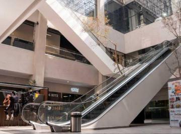 Local comercial · 617m² · 2 Recámaras · 1 Estacionamiento · Local Renta Punta Museo 617 m²