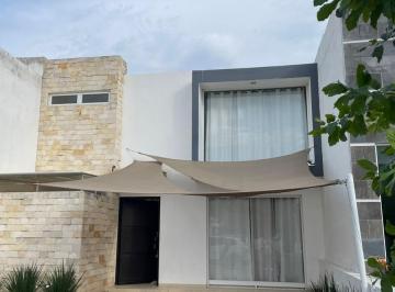 Casa · 152m² · 3 Recámaras · 2 Estacionamientos · Casa en Venta Residencial Punta del Este - Dentro de Privada