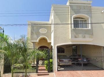 Casa de 4 habitaciones, Victoria · Venta de Casa en Ciudad Victoria, Tamaulipas
