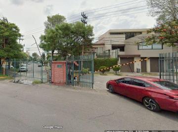 Casa de 3 habitaciones, Tlalnepantla de Baz · Casa en Calle Estocolmo, Jardines de Bella Vista, Tlalnepantla, Estado de México C. P. 54055