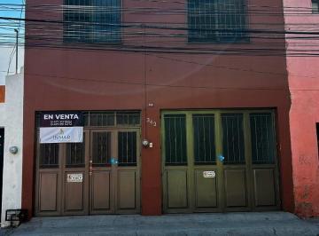 Casa · 273m² · 4 Recámaras · 3 Estacionamientos · Casa Amplia en Venta en Zona Centro León Gto, Ideal Para Consultorios U Oficinas