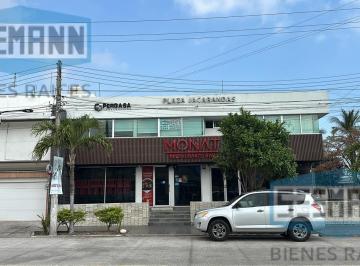 Oficina · 45m² · Oficina No. 14 en Renta en Paseo Jacarandas y La Calle B. de Sahagún, Fraccionamiento Virginia