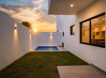 Casa de 4 habitaciones, Querétaro · Casa en Venta en Preserve Juriquilla, Alberca Propia, 4ta Recámara en Pb, Jardín