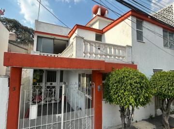 Casa de 3 habitaciones, Tlalnepantla de Baz · Casa en Renta en Electra, 3 Recámaras, Terraza y Seguridad Privada