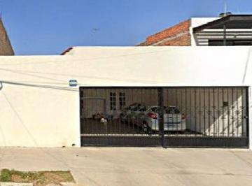 Casa de 5 habitaciones, Tapachula · Bonita Casa Cèntrica en Renta