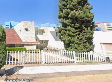 Casa de 3 habitaciones, Naucalpan de Juárez · Casa en Venta en Jardines de Satélite, Naucalpan, Estado de México
