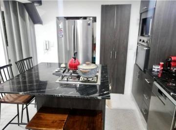 Casa en condominio · 270m² · 4 Recámaras · 2 Estacionamientos · Casa en Venta Rinconada de La Herradura Seguridad