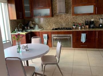 Casa en condominio · 276m² · 3 Recámaras · 2 Estacionamientos · Casa en Venta Lomas de Angelopolis, Puebla ¡Amplitud y Luminosidad!