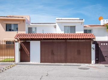 Casa de 3 habitaciones, Querétaro · Casa en Venta en Milenio III Querétaro