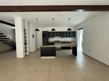 Casa de 3 habitaciones, Solidaridad · Casa en Venta y Renta en Residencial Selvamar