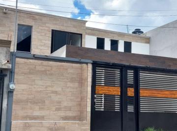 Casa de 3 habitaciones, Saltillo · Casa en Renta en Col. Niños Héroes