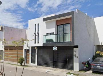 Casa de 4 habitaciones, Tepic · Casa de Recuperación Bancaria