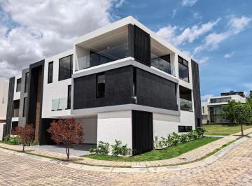 Casa · 605m² · 5 Recámaras · 3 Estacionamientos · Casa en Venta en Lomas de Angelópolis