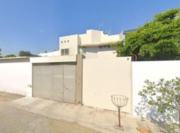 Casa de 4 habitaciones, Villa de Alvarez · Casa en Venta en Villa de Alvarez, Colima