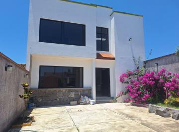 Casa de 4 habitaciones, Coatepec · Nueva 4 Rec, Zona Centrica Salidas Rapidas a Centro y Xalapa con Vig, Las 24 Hrs