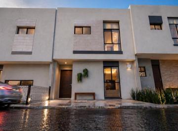 Casa de 3 habitaciones, El Marqués · Casa en Venta Entre El Refugio y Zibatá, 3 Recámaras, 3 Baños Completos, Premium